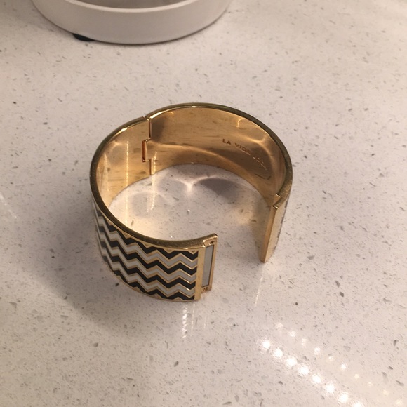 Kate Spade bracelet  Chevron - Picture 5 of 5